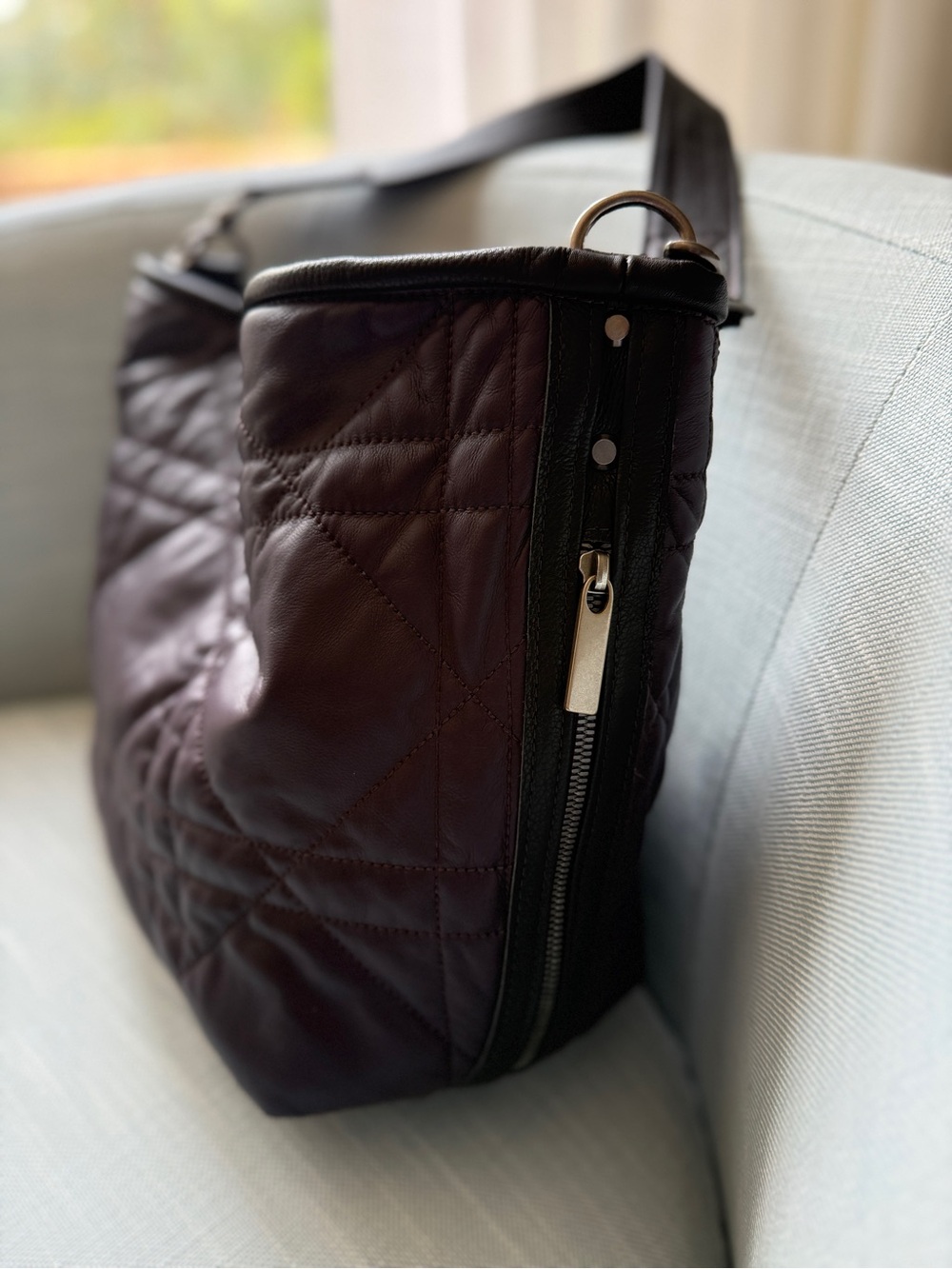 Rough & Tumble Large E+W Boho in purple Quilted Pashi w/ gray interior - Picture 6 of 6